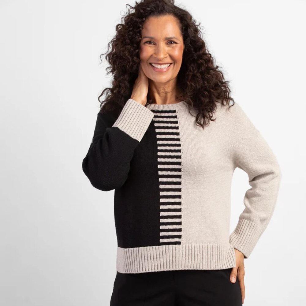Habitat Yin Yang Piano Key Pullover in Black & Putty | Size L | NWT